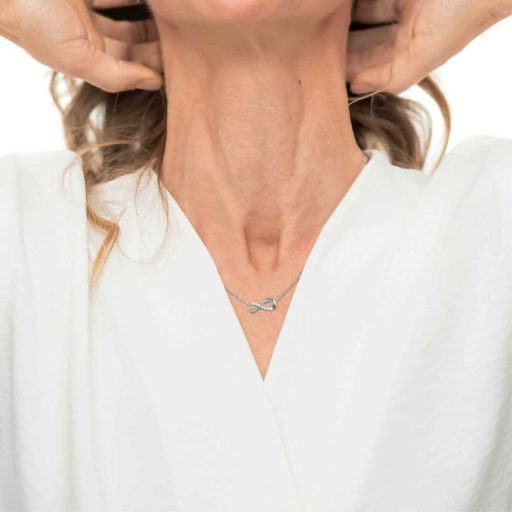 collana-infinito-con-zirconi-bianchi (1)