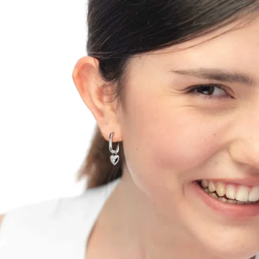 orecchino-ovale-con-cuore-pendente-con-zircone (2)